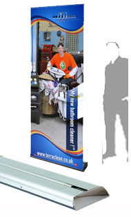 retractable banner stand