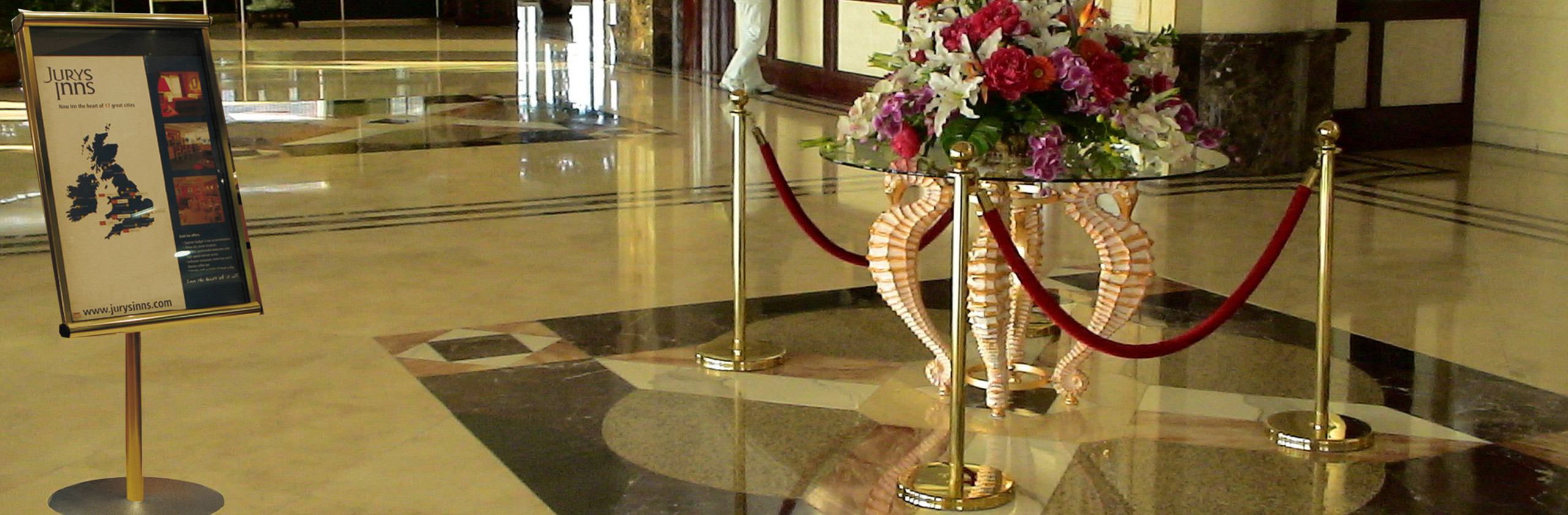 Hotels Signs and Displays