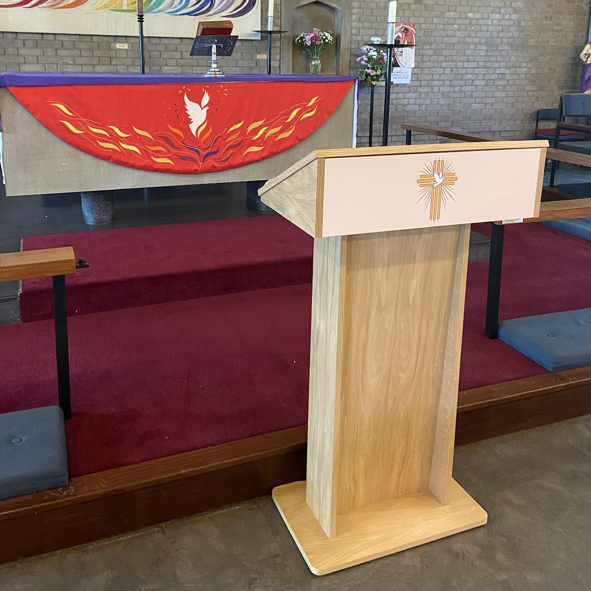 Classic Real Oak Veneered Lectern 
