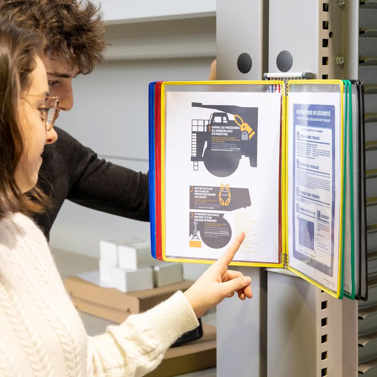 Tarifold A4 Wall Mounted Flip File Display