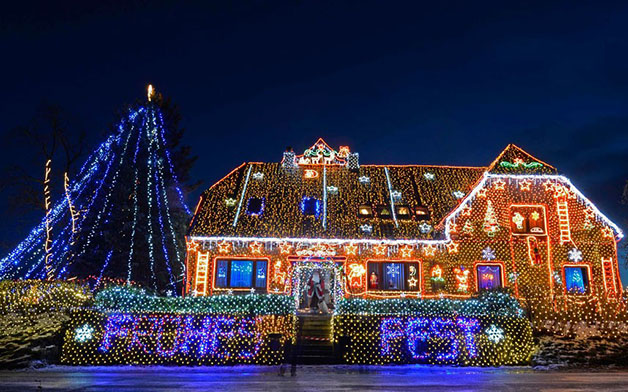 christmas-house-light-displays-2