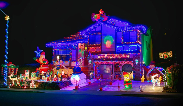 christmas-house-light-displays-6