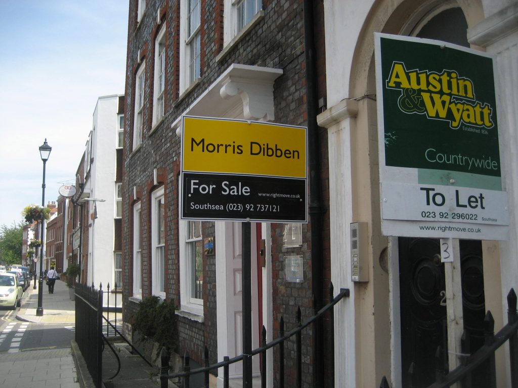 Estate Agent Signs