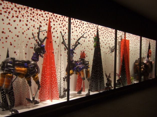 4 Amazing Christmas Window Displays 2013 - Discount Displays Blog